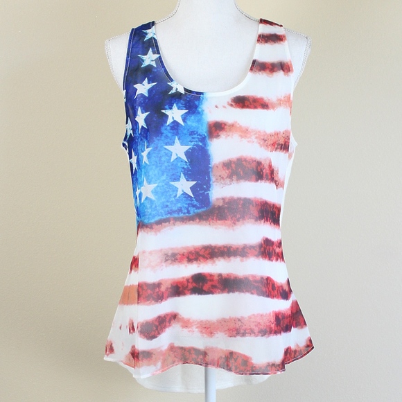 VENUS Tops - VENUS NWOT American Flag Tank
